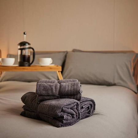 Nirvana Coastal Retreat Holiday Home Cayton Eksteriør bilde