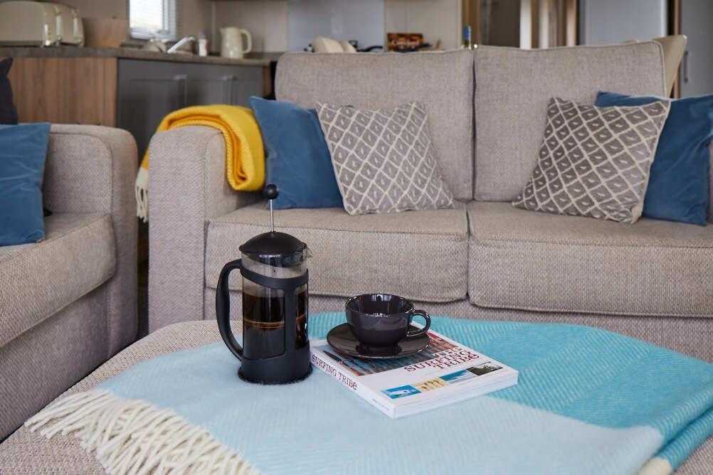 Nirvana Coastal Retreat Holiday Home Cayton Eksteriør bilde